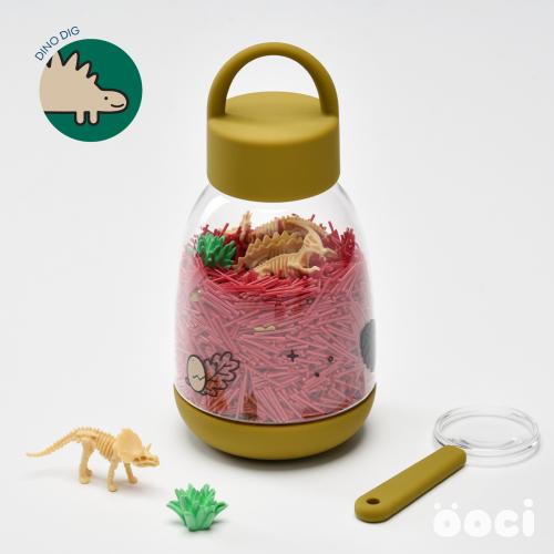 ÖOCI Sensoryczna butelka skarbów Dinozaury z lupą