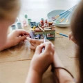 zrób własne mini mebelki do Mysiego Domku.webp