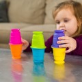 przyssawki kubki fat brain toys.jpg